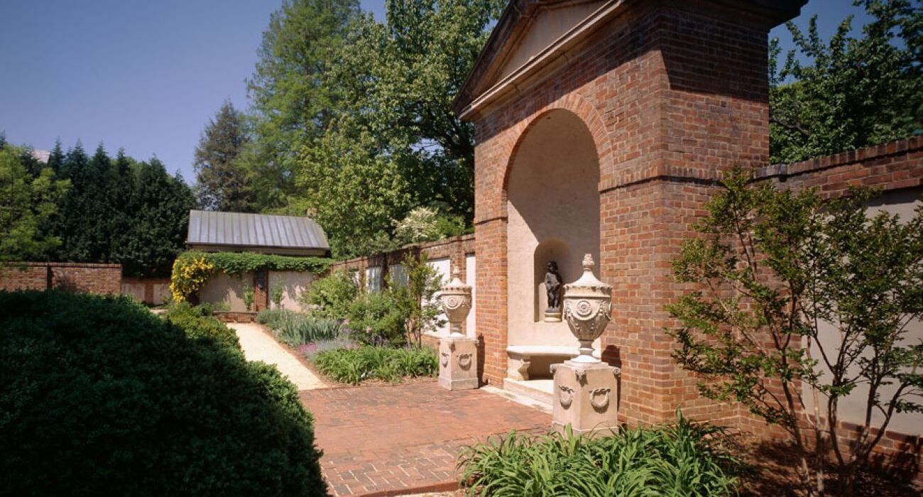 Dumbarton House entrance